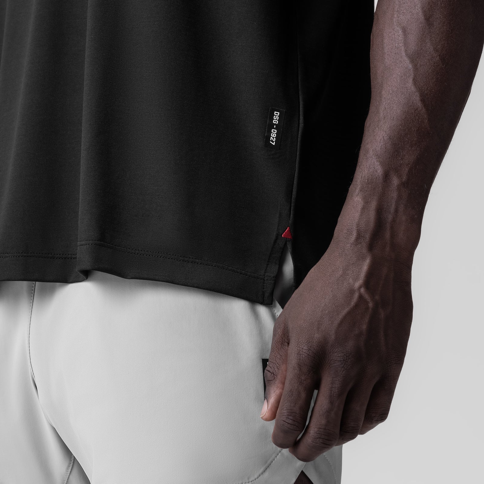 0927. 3D-Lite® 2.0 Lycra® Relaxed Cutoff - Black
