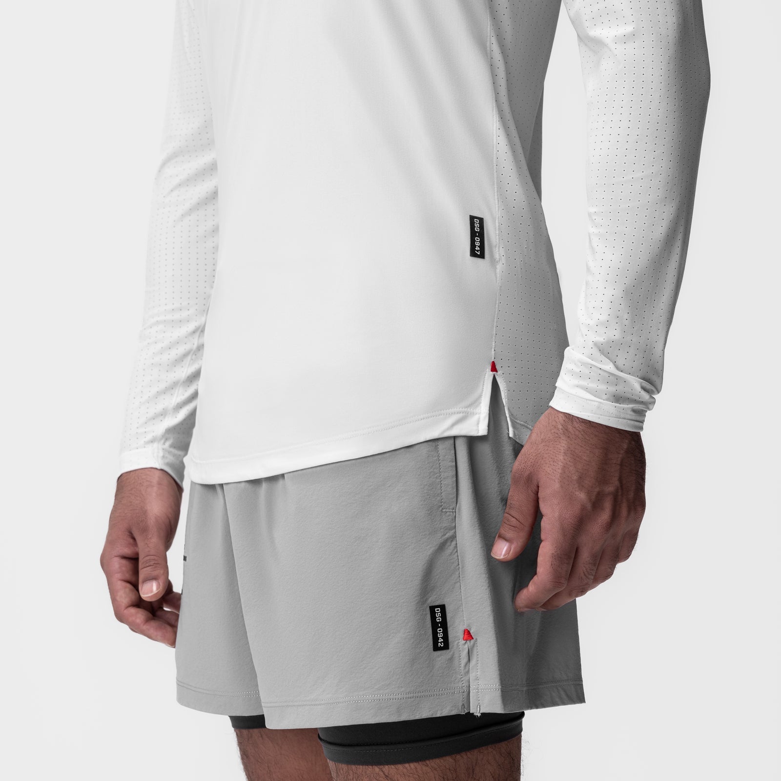 0947. Laser-Vent™ Established Long Sleeve - White