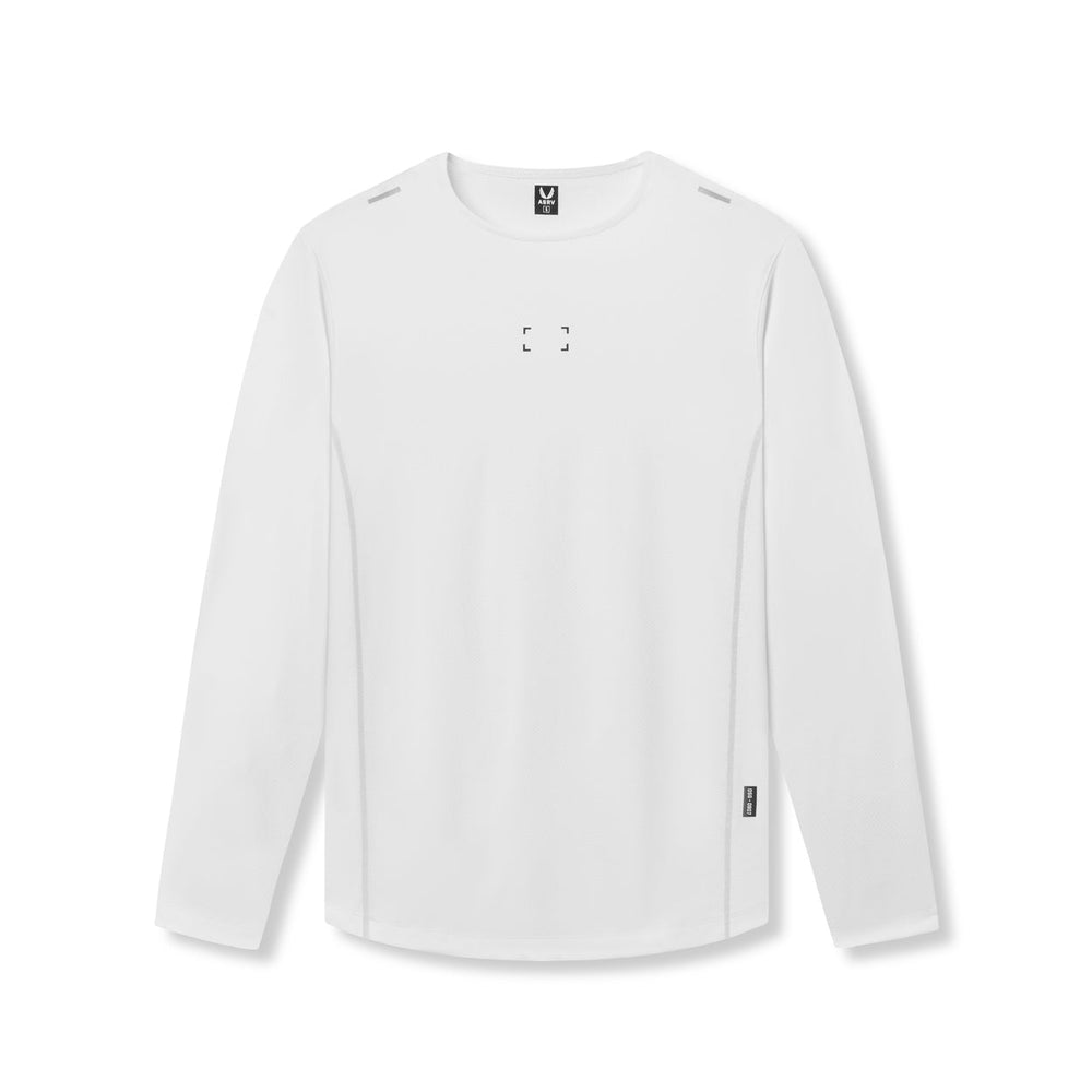 White,XS
