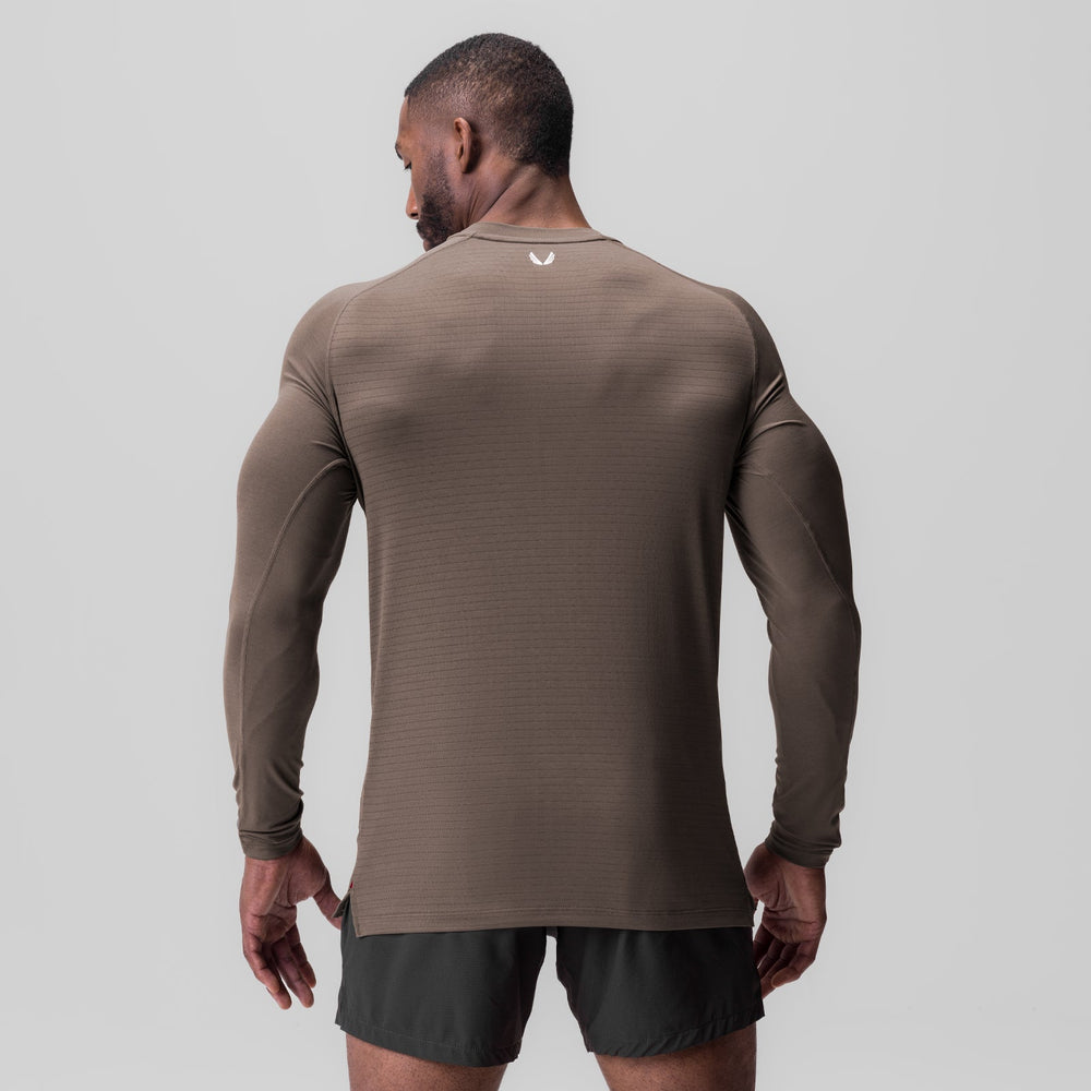 0832. 3D-Lite® 2.0 Fitted Long Sleeve - Deep Taupe "OTWR"
