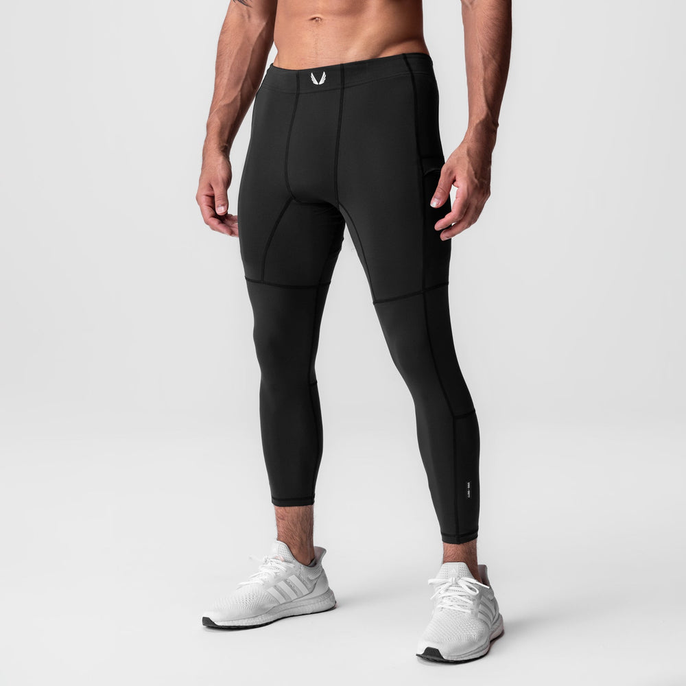 0977. WarpFlexx-Lite® 3/4-Length Legging - Black