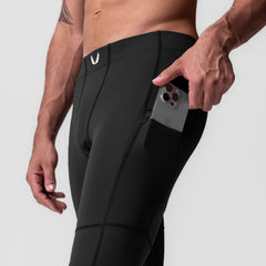 0977. WarpFlexx-Lite® 3/4-Length Legging - Black