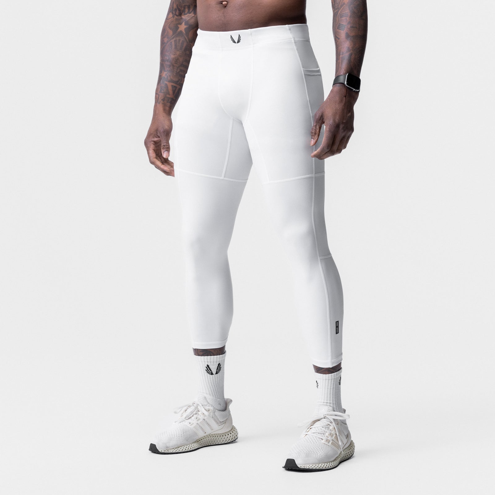 0747. WarpFlexx® Side Pocket 3/4-Length Legging - White