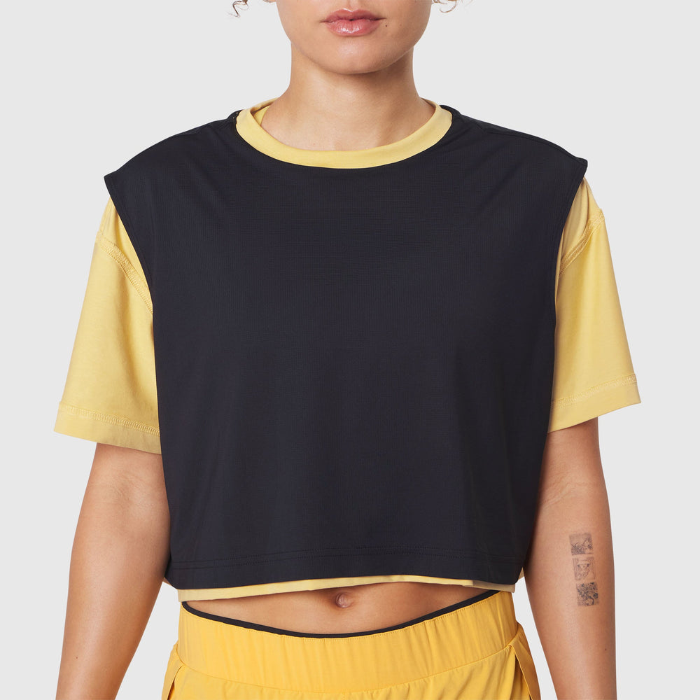 W082. SUPIMA® Ice-Skin™ Reversible Crop Tee - Amber/Black