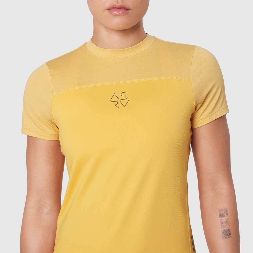 W086. AEROSILVER® UPF50+ Run Tee - Amber