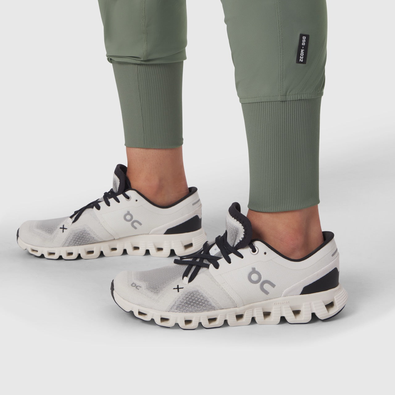W032. Tetra-Lite® Cargo High Rib Jogger - Sage