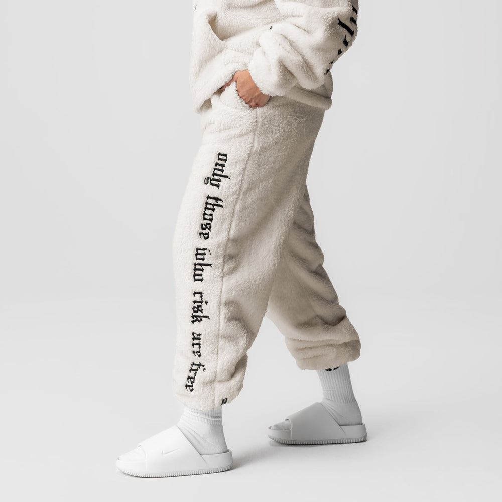 1008. Womens Sherpa Recovery Sweats - Ivory Cream/Black