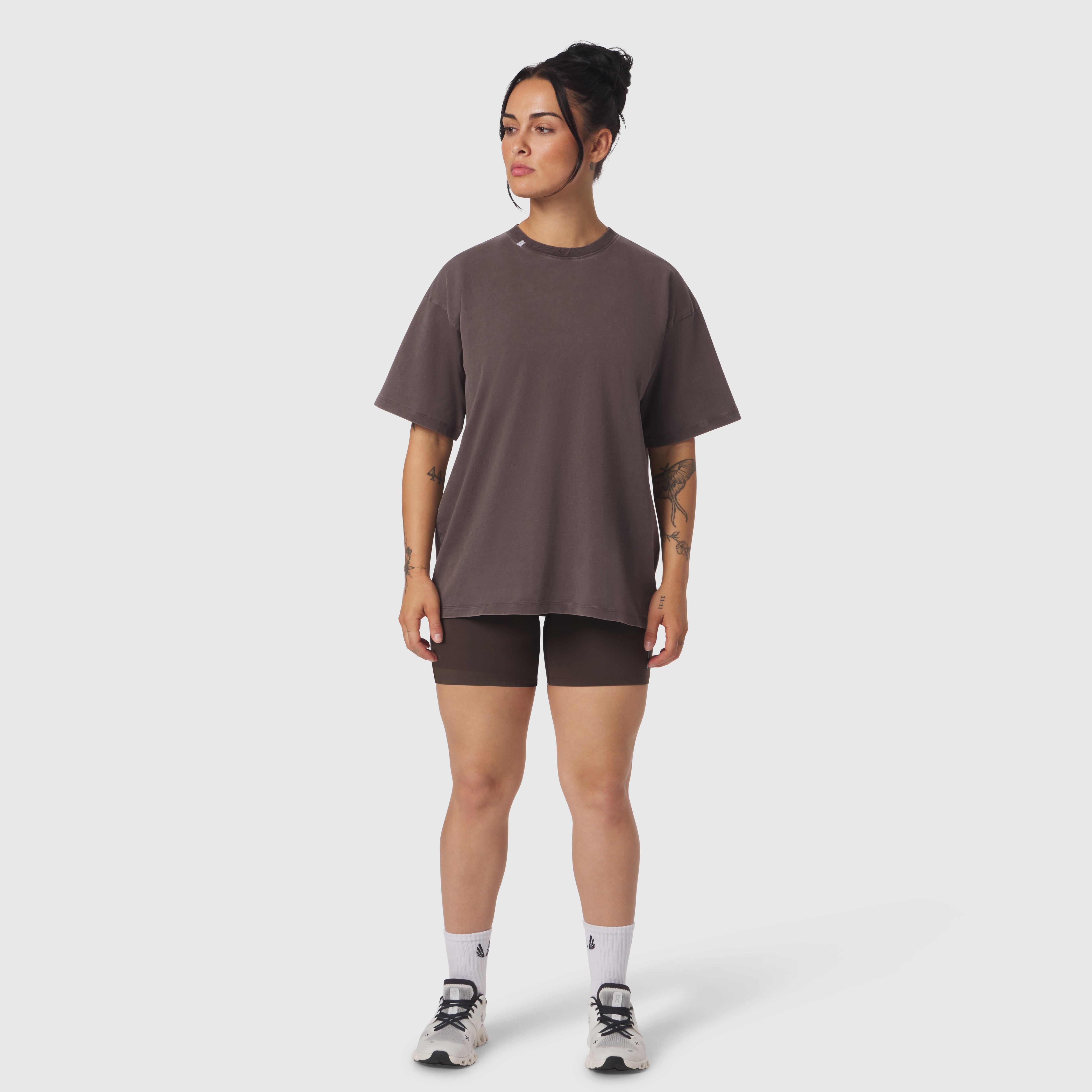 1102. Distressed Relaxed Tee - Dark Earth