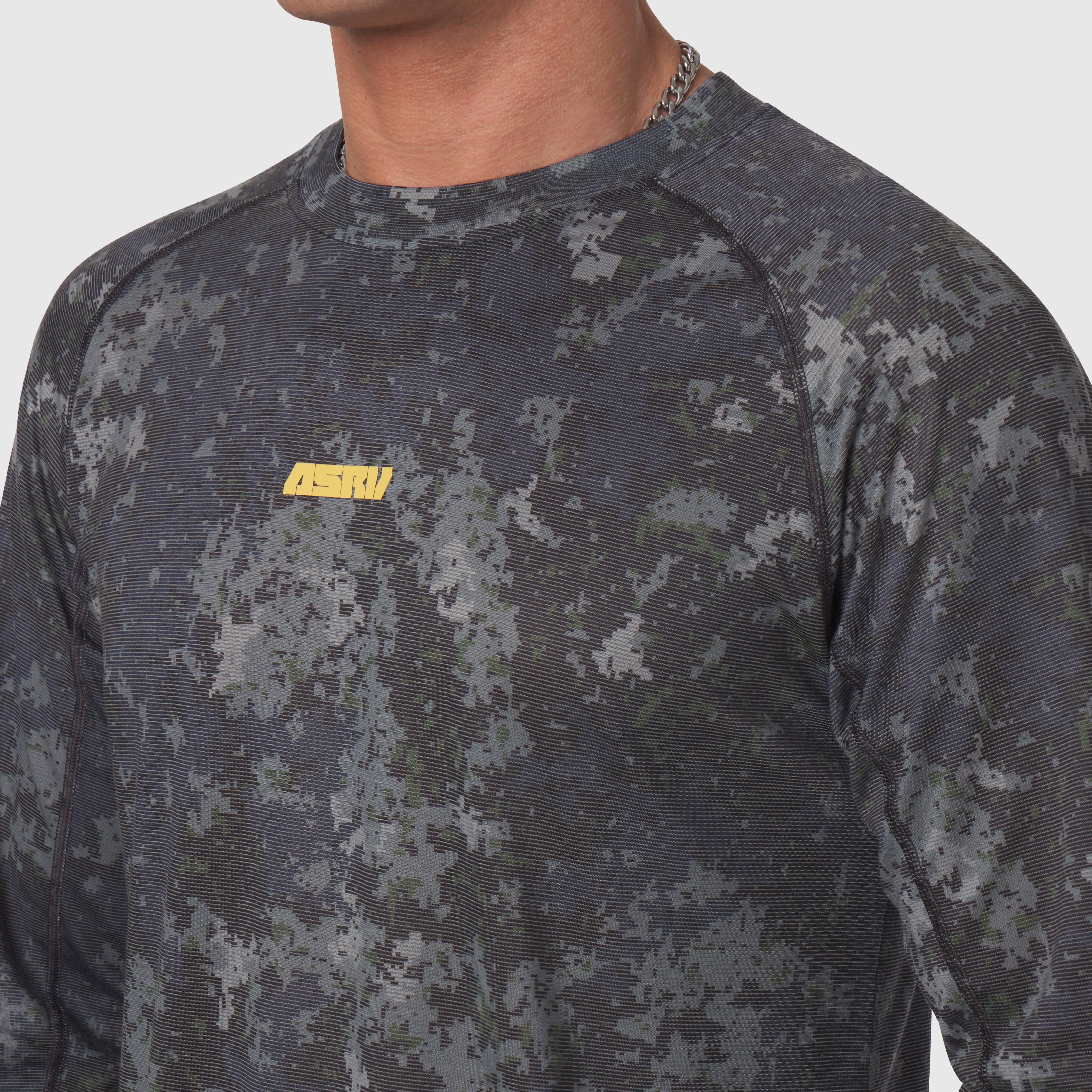 1142. Polartec® Delta Longsleeve - Pixel Camo