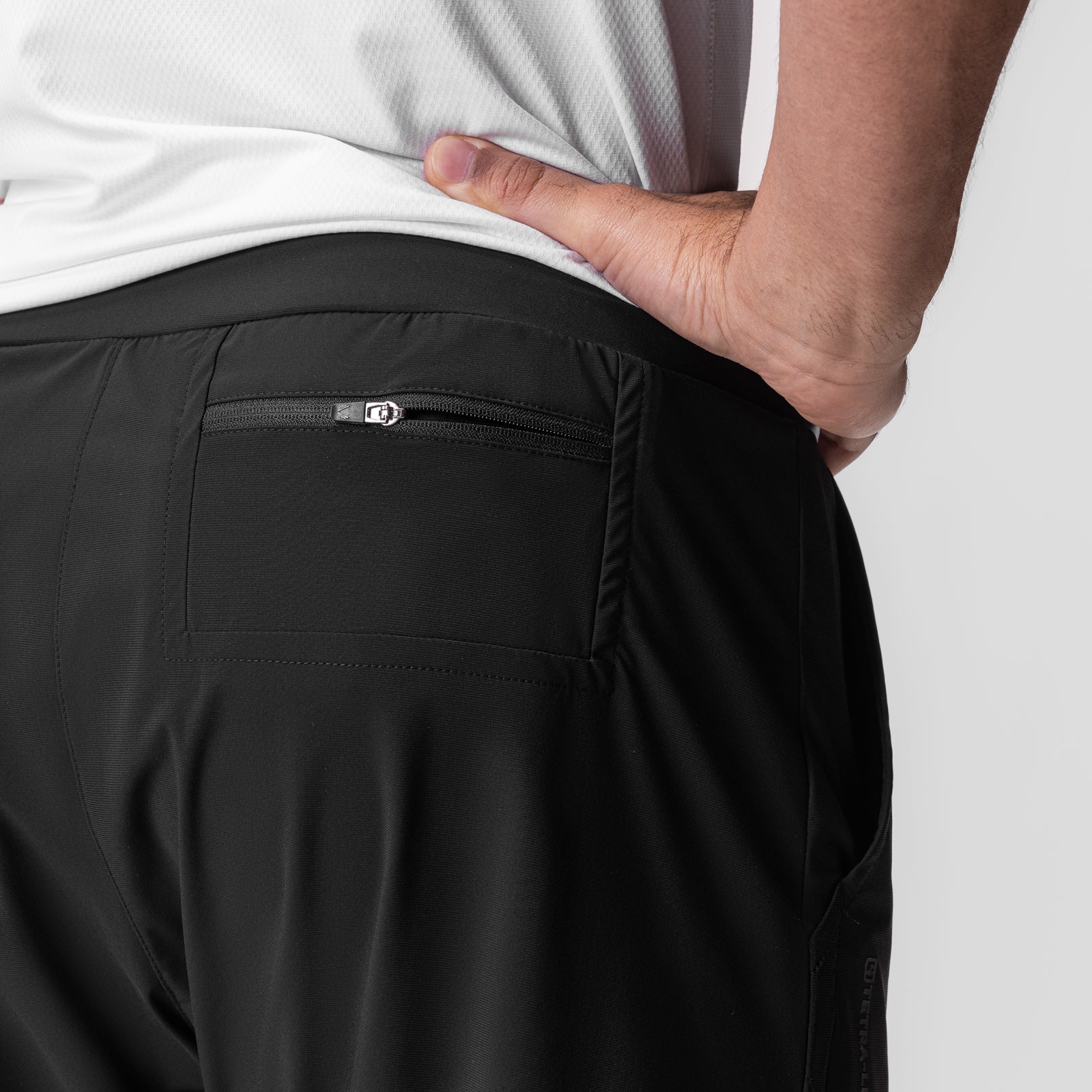 0751. Tetra-Lite® 5" Linerless Short - Black "Black Wings"
