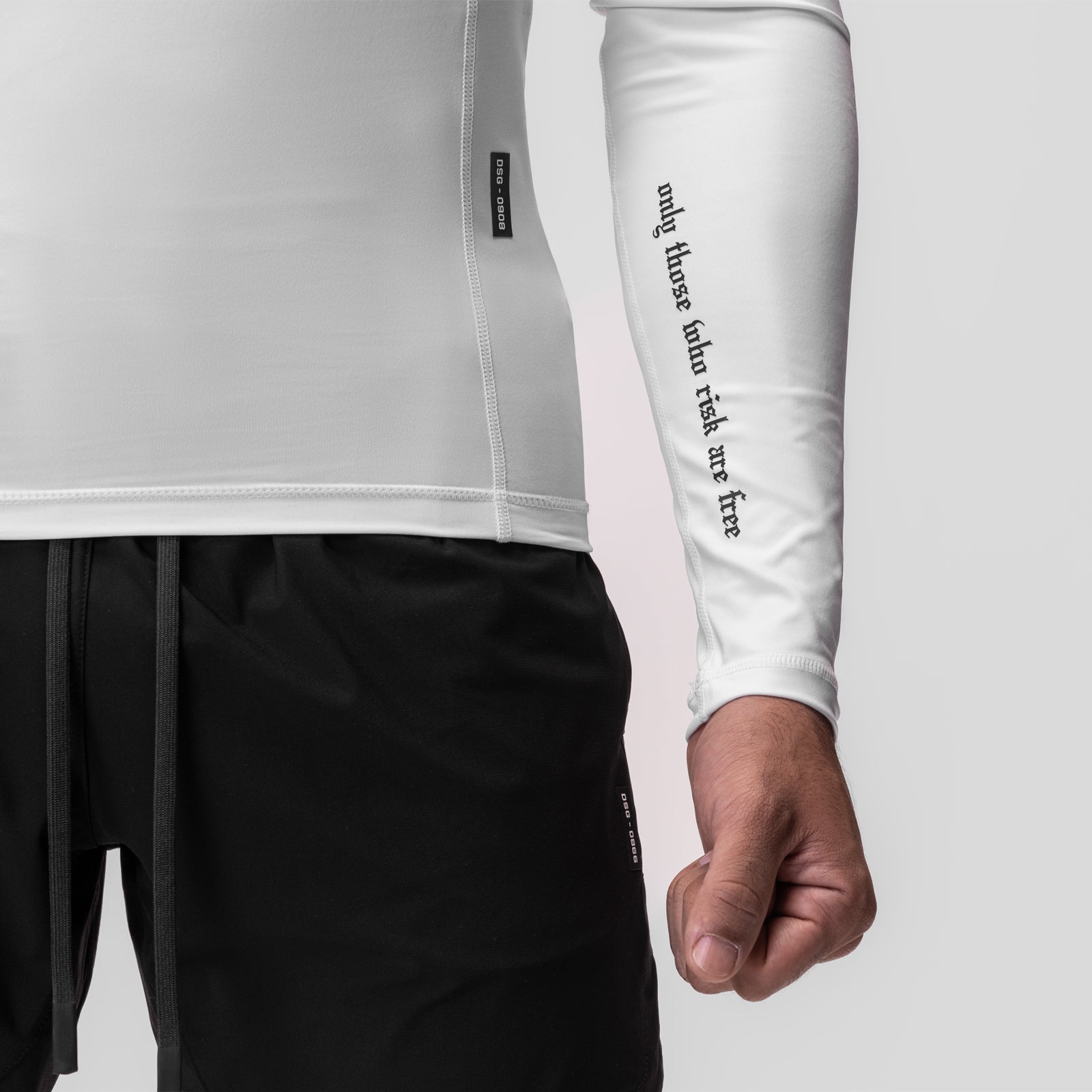 0908. WarpFlexx® Compression Mock Neck Long Sleeve - White "Space Brac