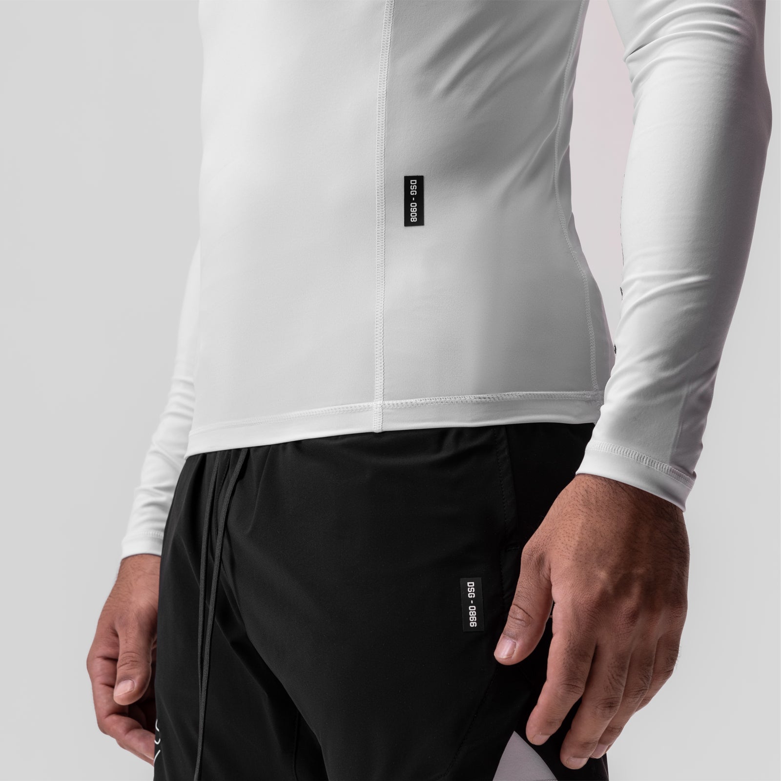 0908. WarpFlexx® Compression Mock Neck Long Sleeve - White "Space Brac