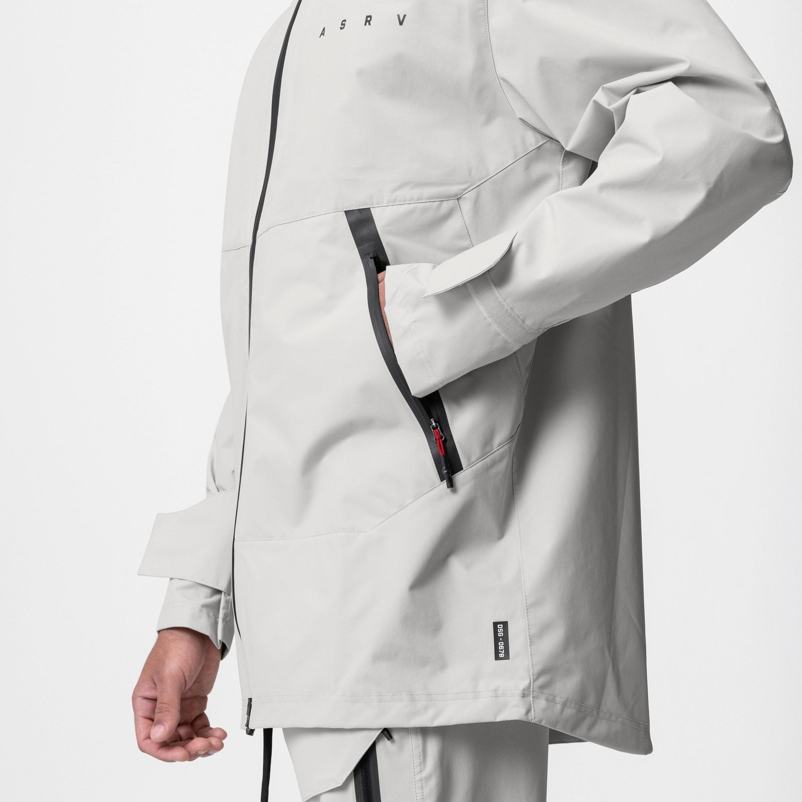 0678. Hipora® Tech Parka - Stone
