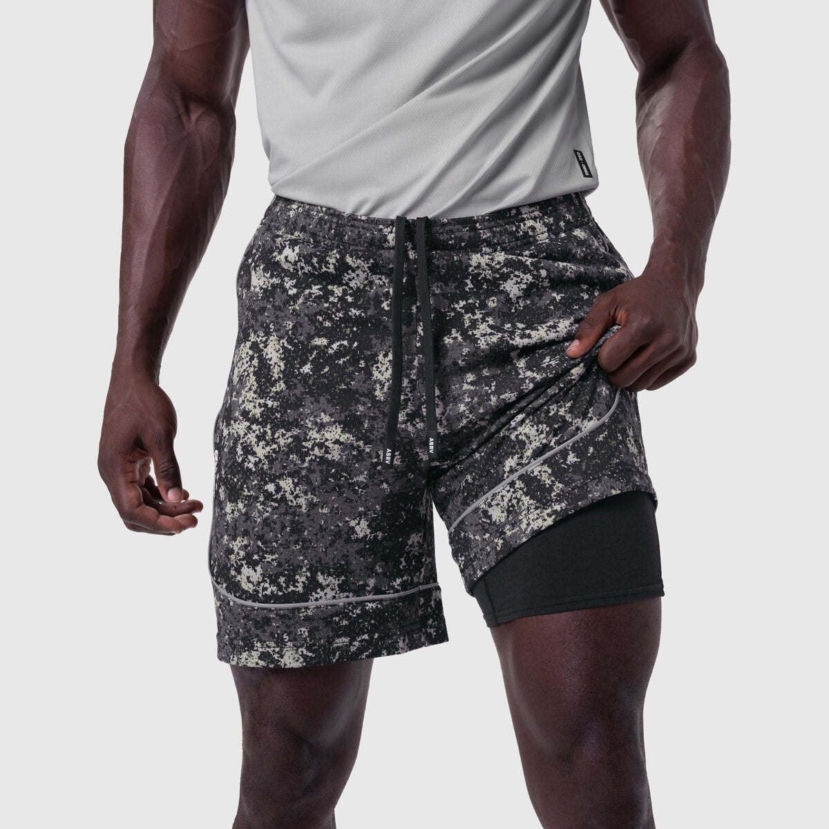 1118. Ion-Mesh™ Modal Liner Short - Pixel Camo