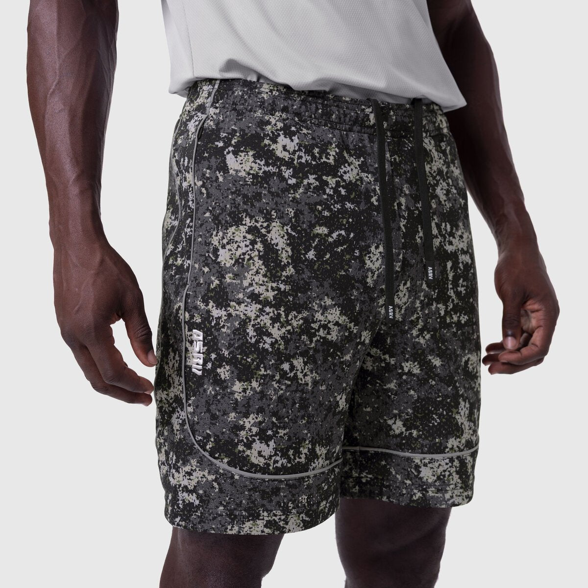 1118. Ion-Mesh™ Modal Liner Short - Pixel Camo