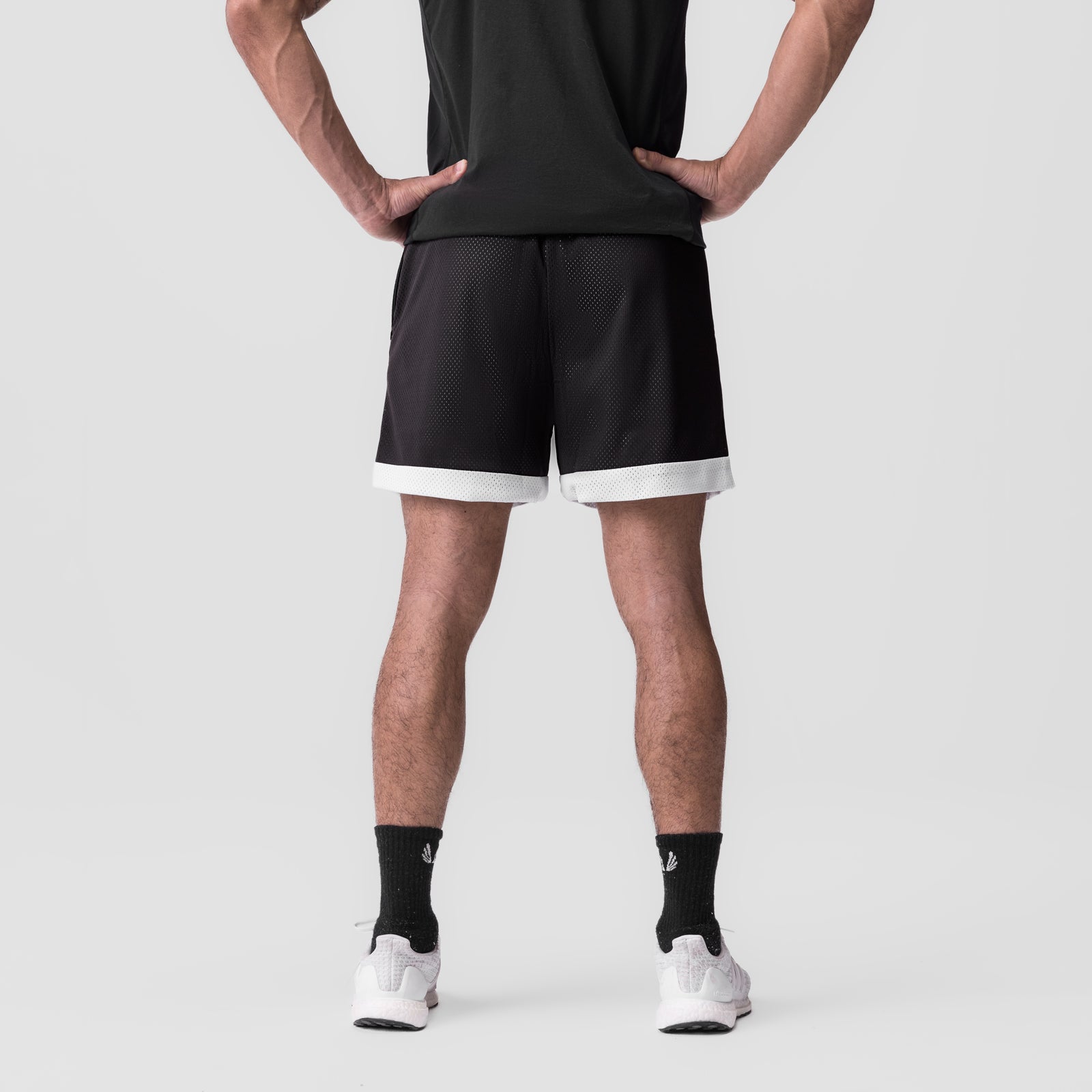 0795. SilverPlus™ Mesh Reversible Short - Black/White