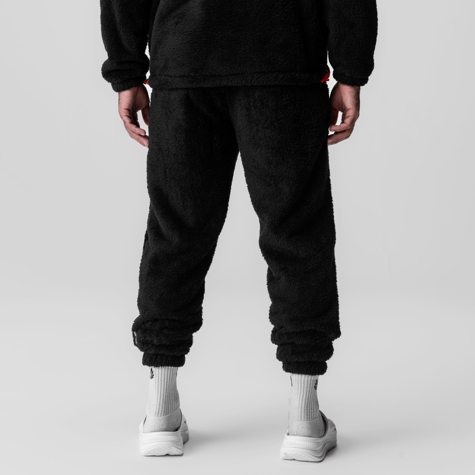 0692. Sherpa Recovery Sweats - Black/Black