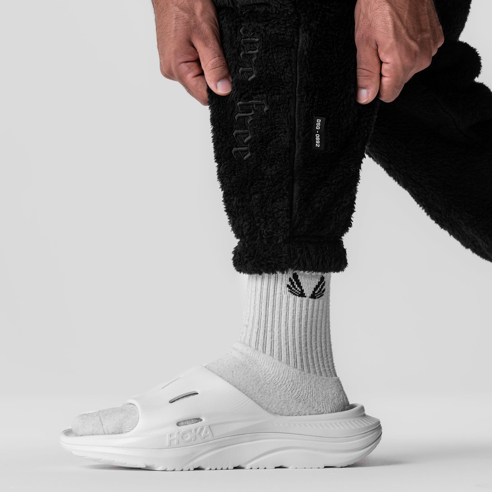 0692. Sherpa Recovery Sweats - Black/Black