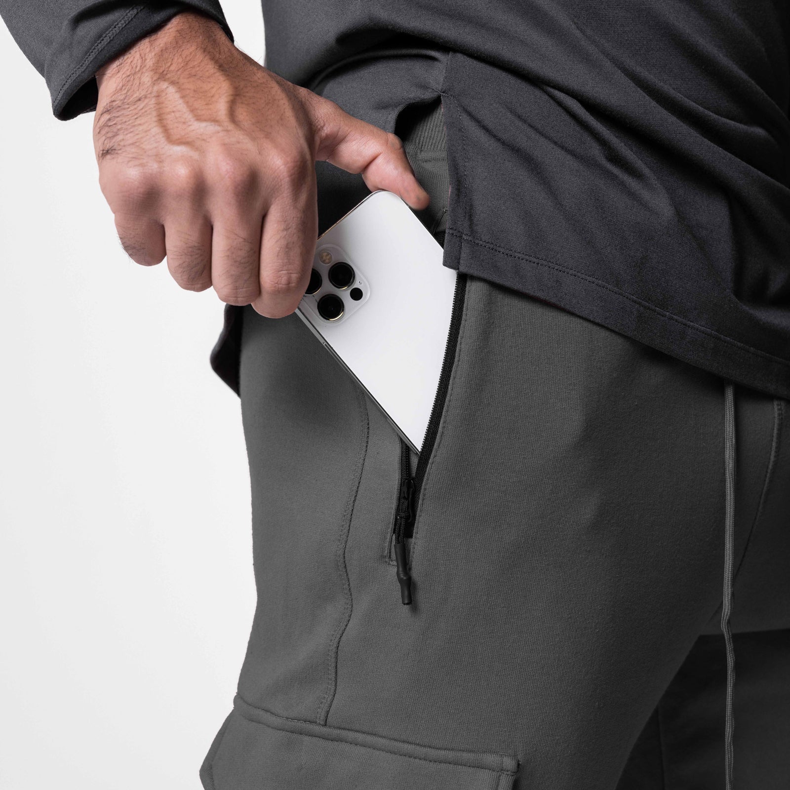 0654. Tech-Terry™ Cargo High Rib Jogger - Raven