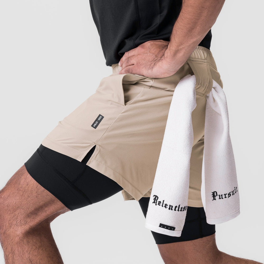 0784. Ultralite™ 6" Liner Short - Beige/Black