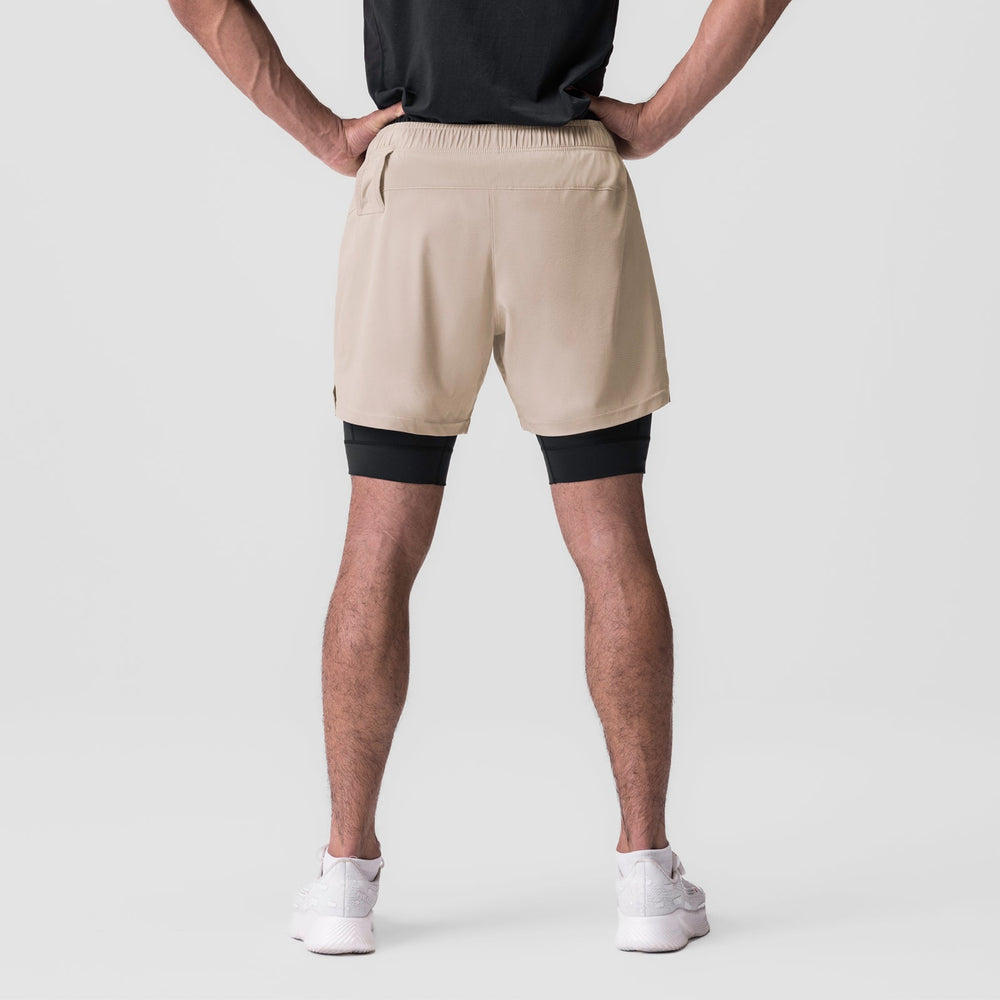 0784. Ultralite™ 6" Liner Short - Beige/Black