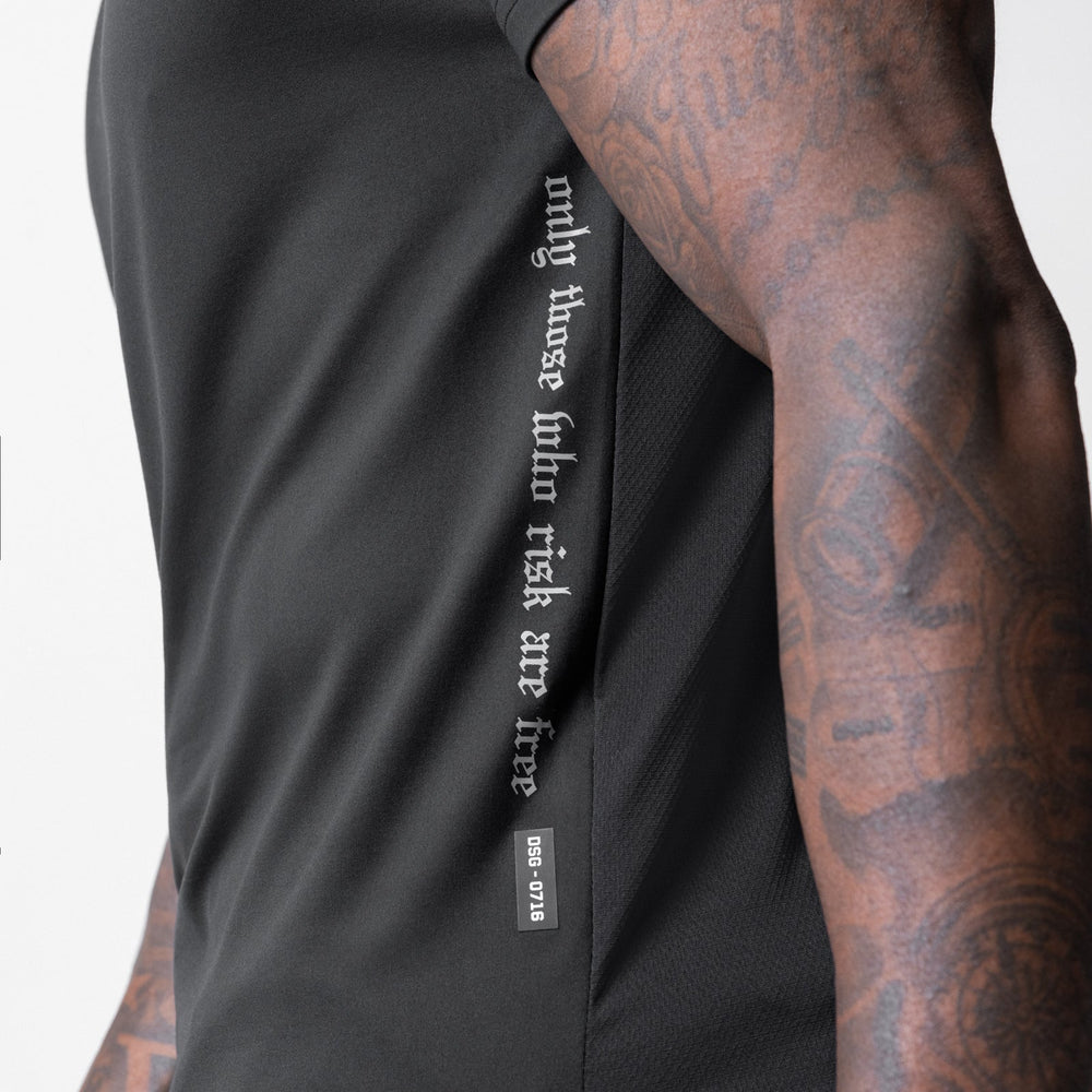 0716. Core Mesh Established Tee - Black
