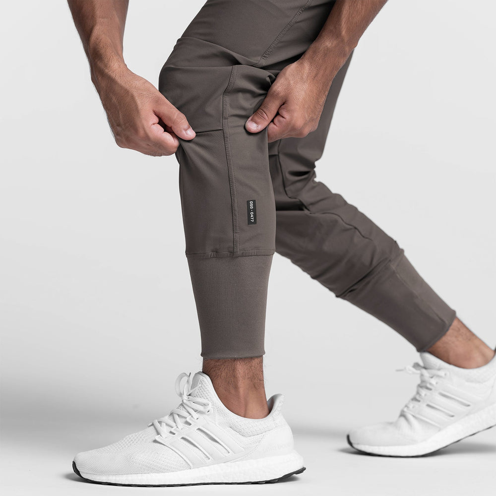 0477. Tetra-Lite® High Rib Jogger - Deep Taupe